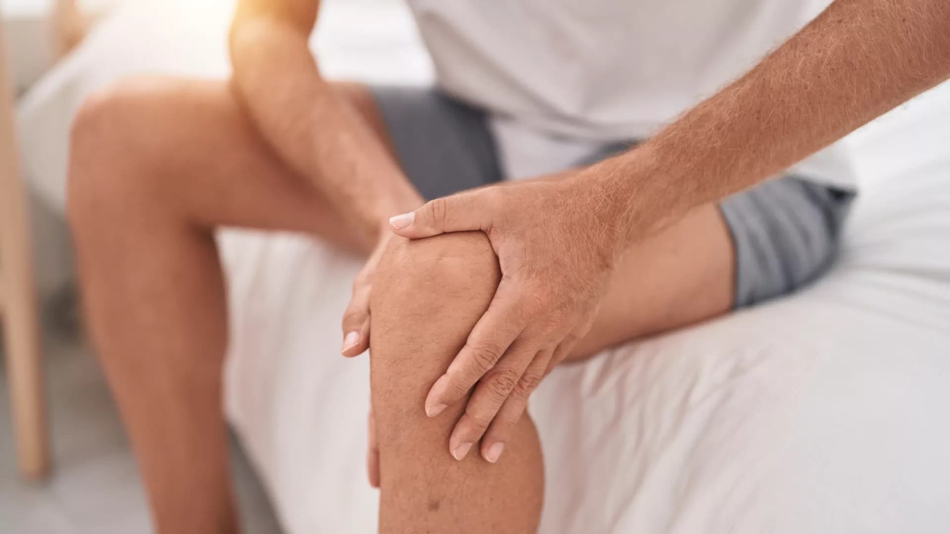 รู้จุดปวดเพื่อเข้าใจจุดเปลี่ยน ไขปริศนาอาการปวดหลังร้าวลงขา